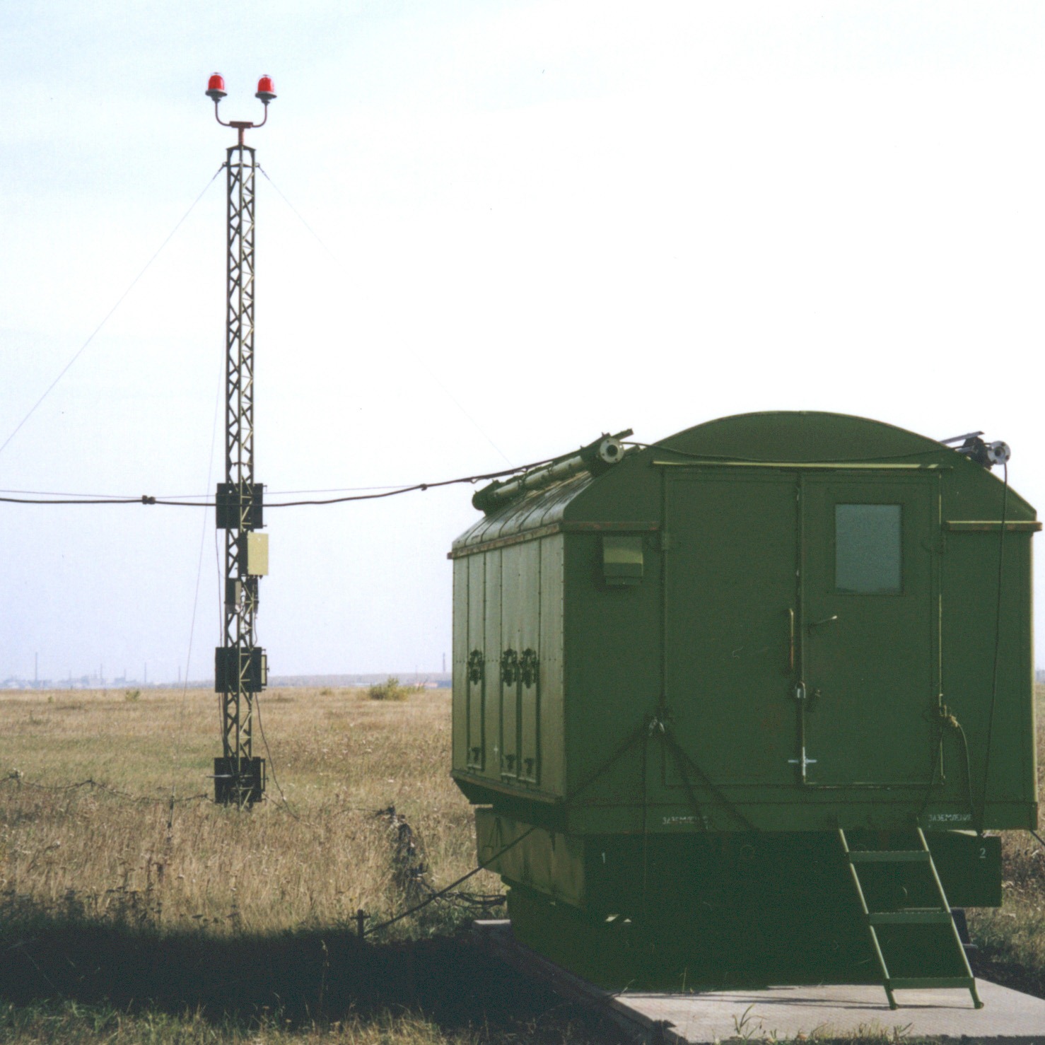 Радиомаячная система посадки ПРМГ-76 ум